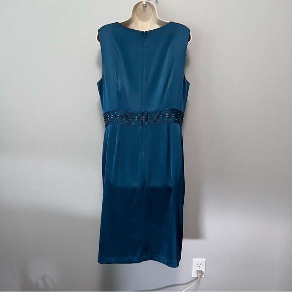 St. John Satin Dress with Embellishments Size 12 - Picture 4 of 10